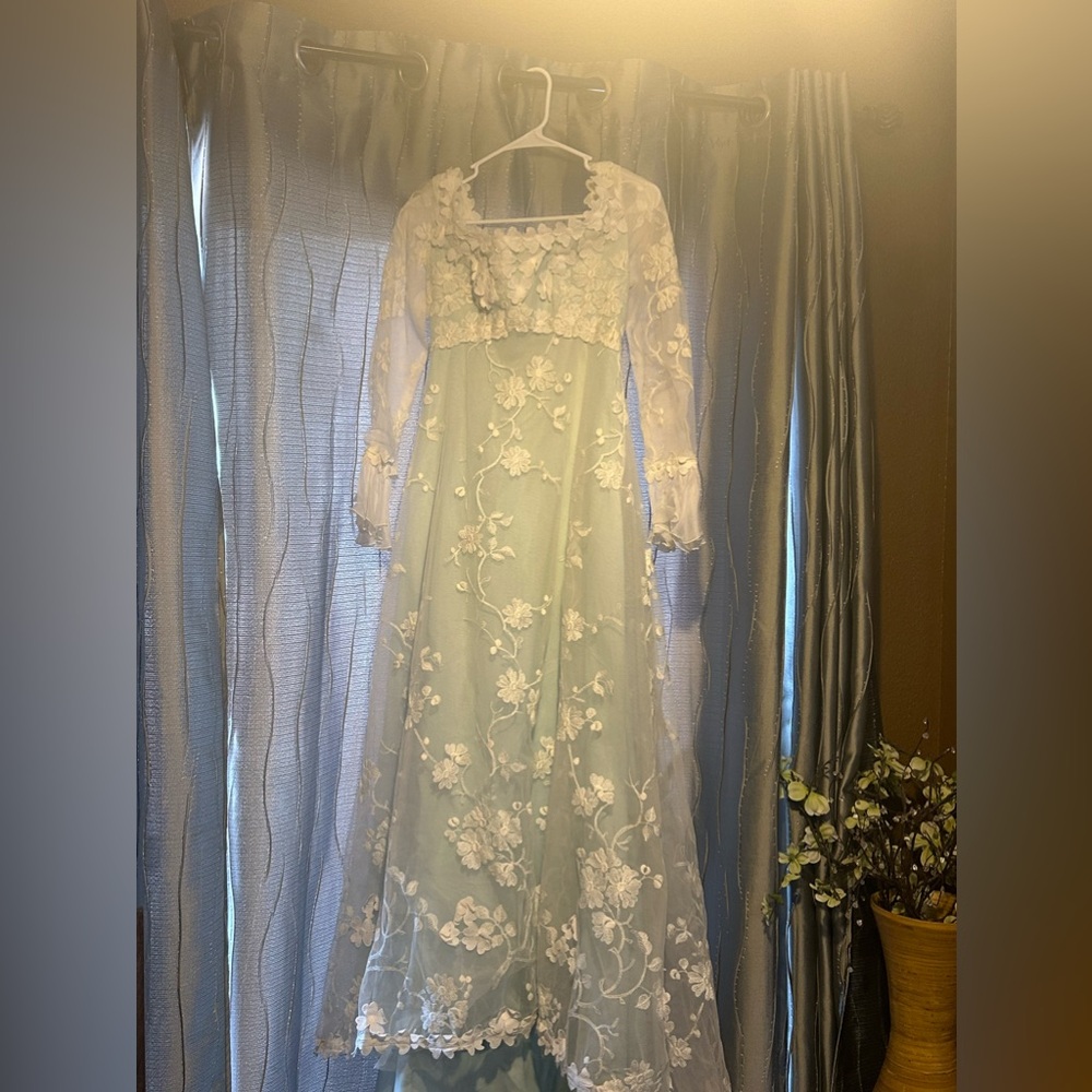 Vintage 1970’s Custom Made Wedding Dress